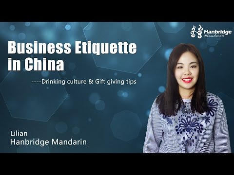 Video: Cheers in Chinese: Drinking Etiquette in China