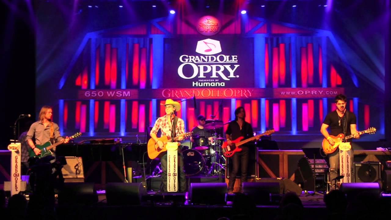 Dustin Lynch Cowboys & Angels, CRS 2013 (The Grand Ole Opry) YouTube