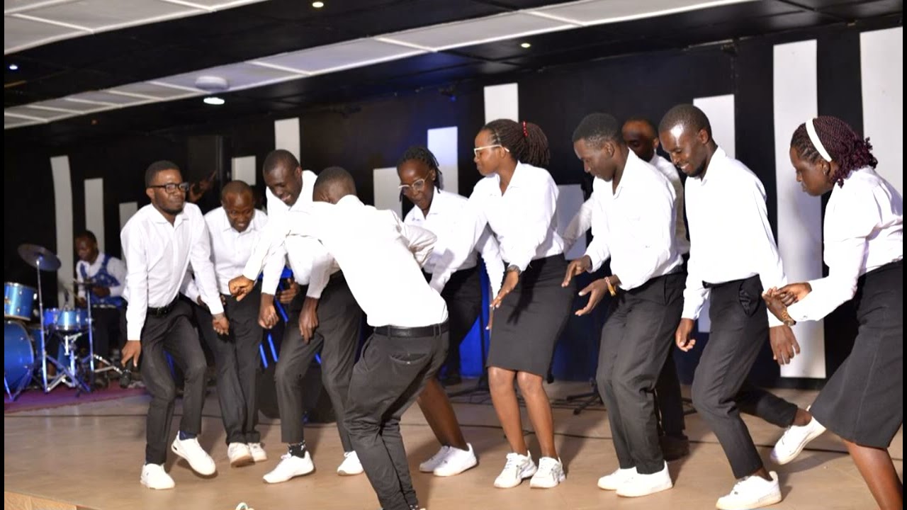 HOLY FOREVER-FLAMES OF FIRE CHOIR 