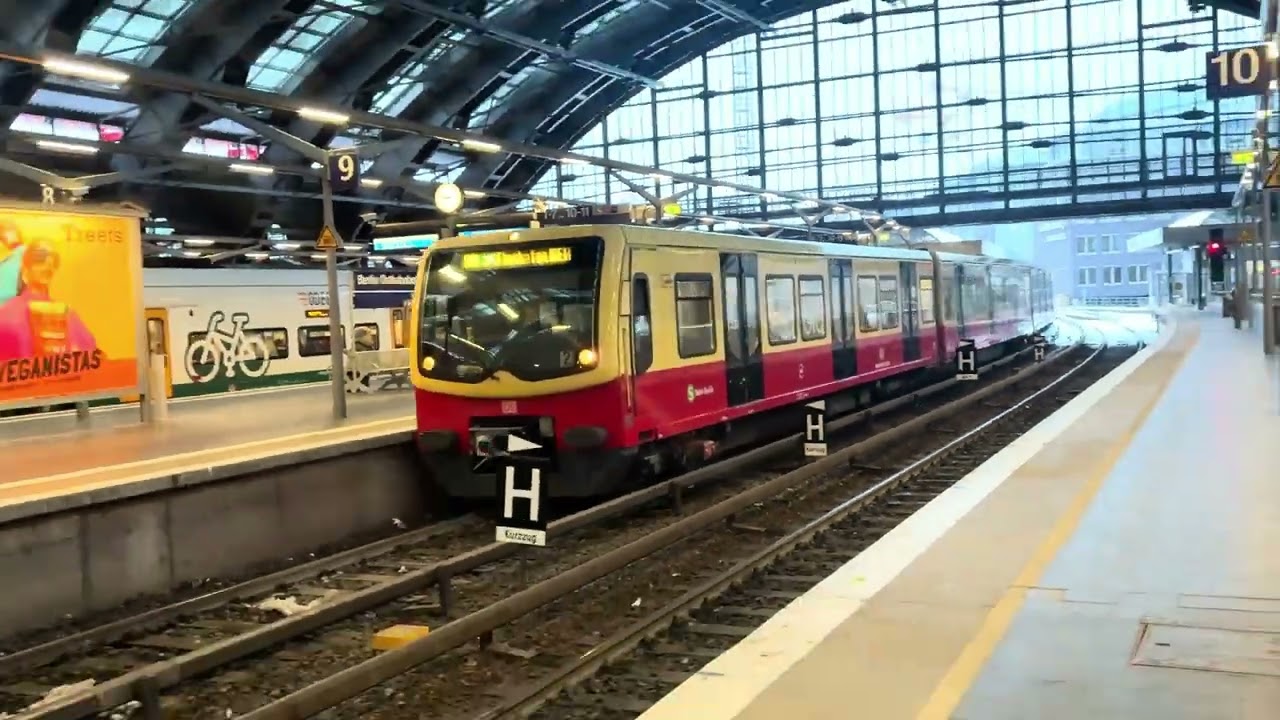 First day after holidays/MDH BERLIN/Masterstudent