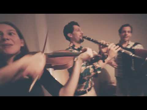 Ajvar plays Graovsko