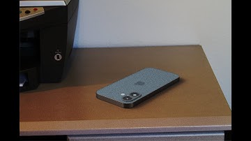 Learn  : how to  make an  iphone 16   | Fusion 360  |  Keyshot