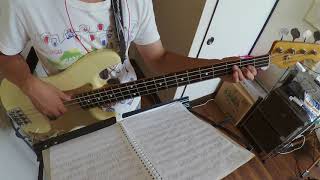 Video thumbnail of "Aretha Franklin - (You Make Me Feel Like) A Natural Woman (bass cover)"