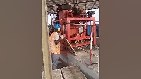 QTJ4-26 semi automatic paver block brick making machine simple production line in Africa