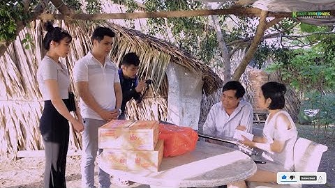 Lợi dụng lòng tốt của các mạnh thường quân, hai vợ chồng trẻ làm nghề "CÒ TỪ THIỆN" kiếm thêm mùa lũ