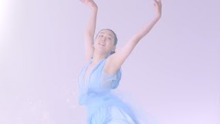 浅田真央、ロングドレス姿で華麗なスケーティング　かぜ薬「ストナ」新CMが公開