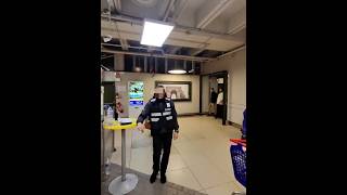 Il a eu peur pour sa vie 🤣 #pourtoi #humour #prank #drôle #sécurité