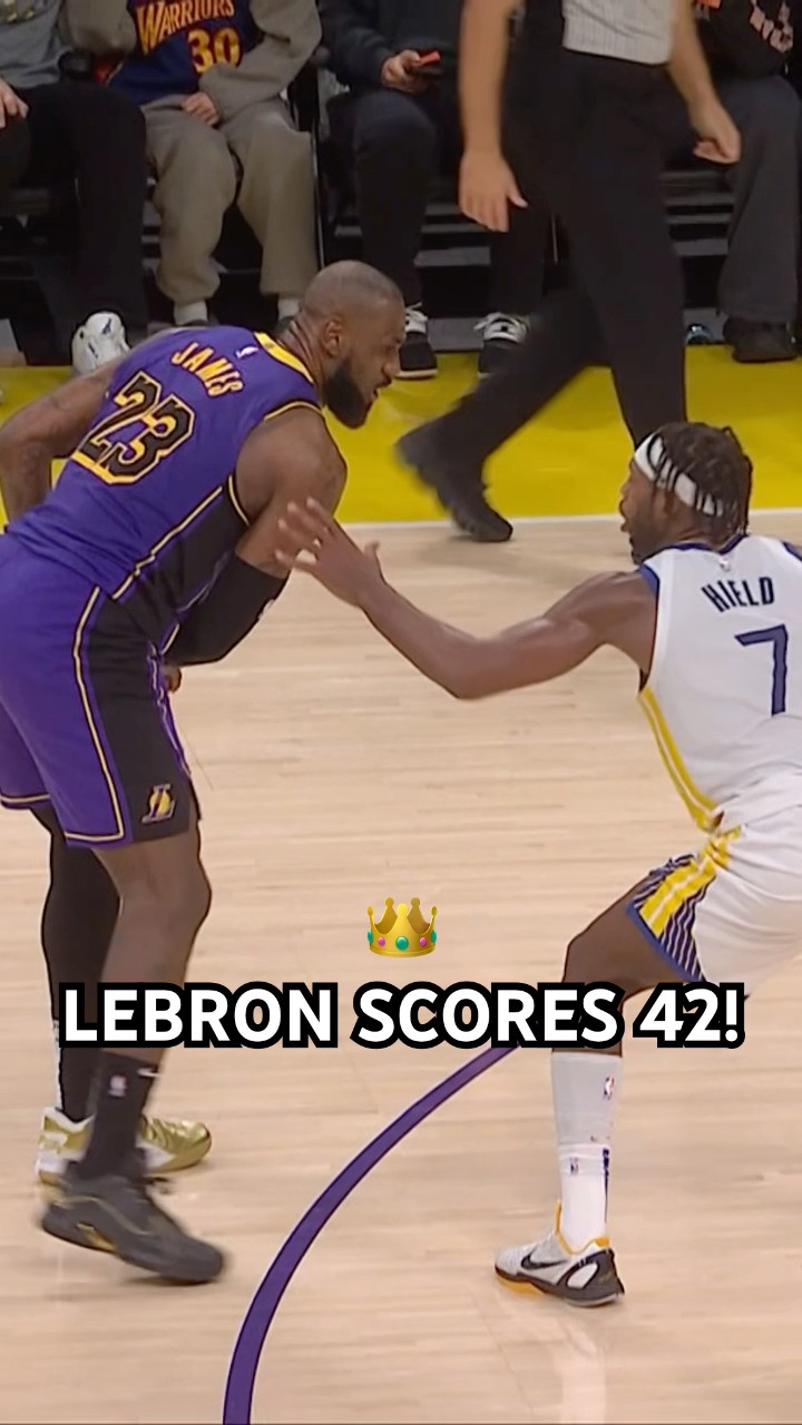 LeBron James is the 2nd player in NBA history with 40 or more points at age 40! ?