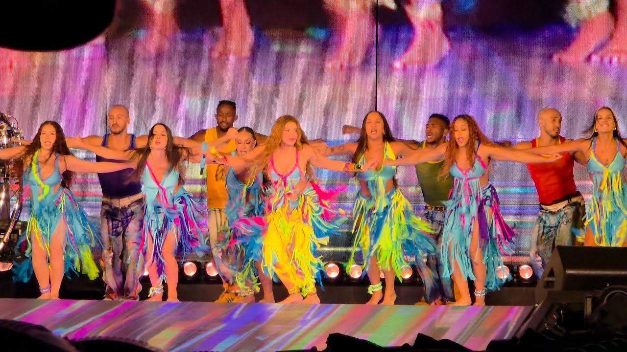 Waka Waka - Shakira (Estadio GNP Seguros)