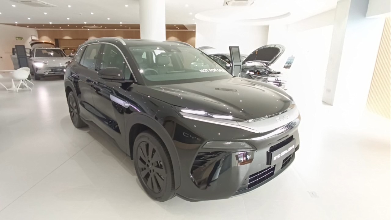 BYD Sealion 8 Dynamic DM-i PHEV black 1.5T eCVT (Tang L) walkaround (Brunei)