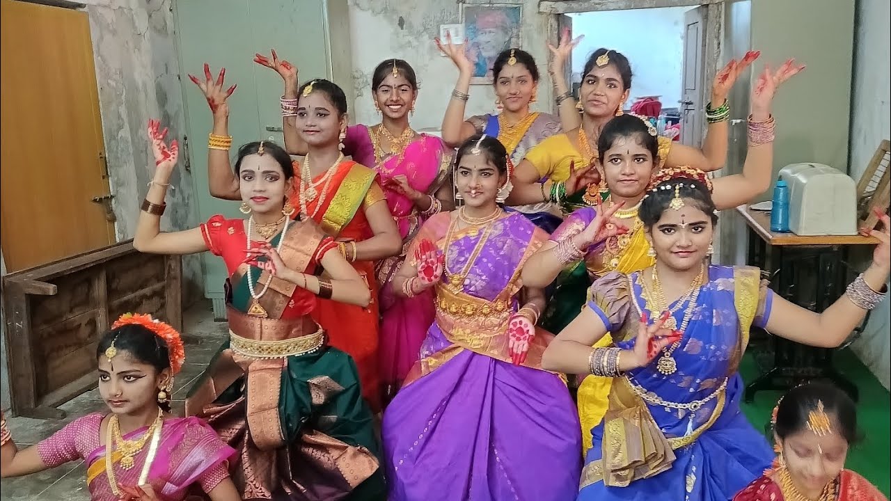 SWATHAGATHAM DANCE PERFORMANCE BY N.SAHITHI & GROUP at BAL BHAVAN ...