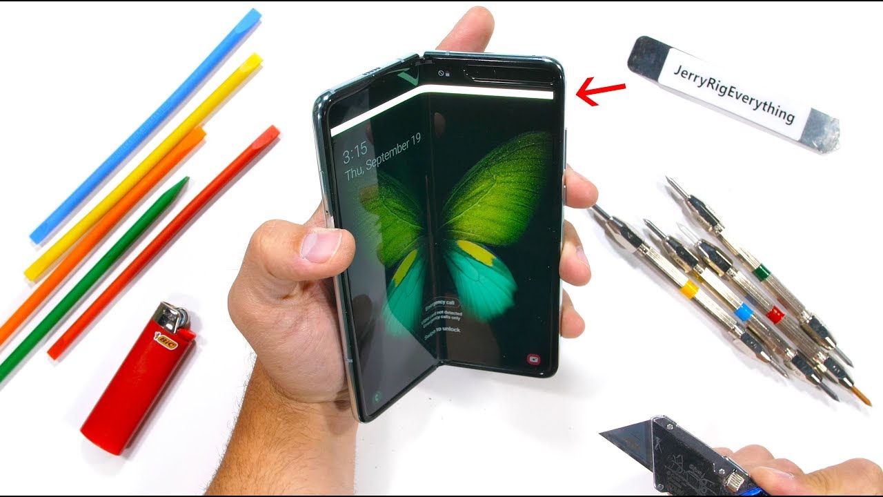 Блогер показал, легко ли сломать складной Galaxy Fold. Легко ли сломать Galaxy Fold. Фото.