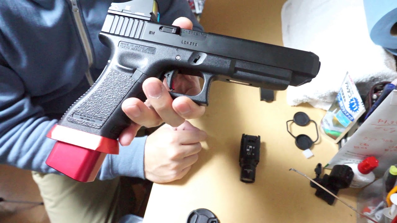 SUREFIRE（シュアファイア） x300タイプのフラッシュライトをGLOCKに