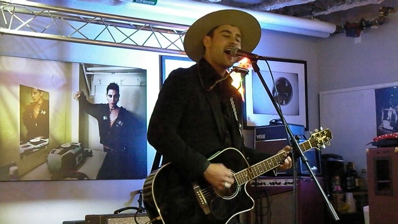 THE SKULLERS OWN JACK SKULLER PERFORMS SOLO AT THE TRANSPARENT GALLERY   10-27-2019