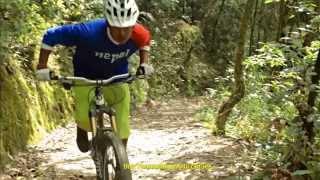 MTB Nepal. counterfeit: shreddin' NAGARKOT single tracks