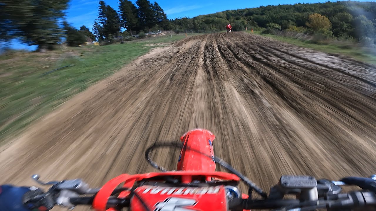 A TUTTO IN UNA PISTA SPETTACOLARE !!!!! - Allenamento a Città di Castello 