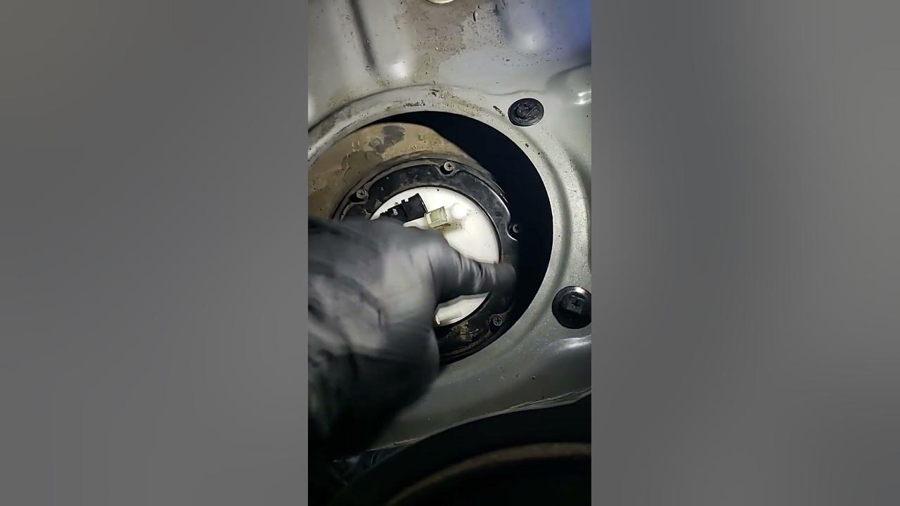 350z Fuel Pump Instal! - YouTube