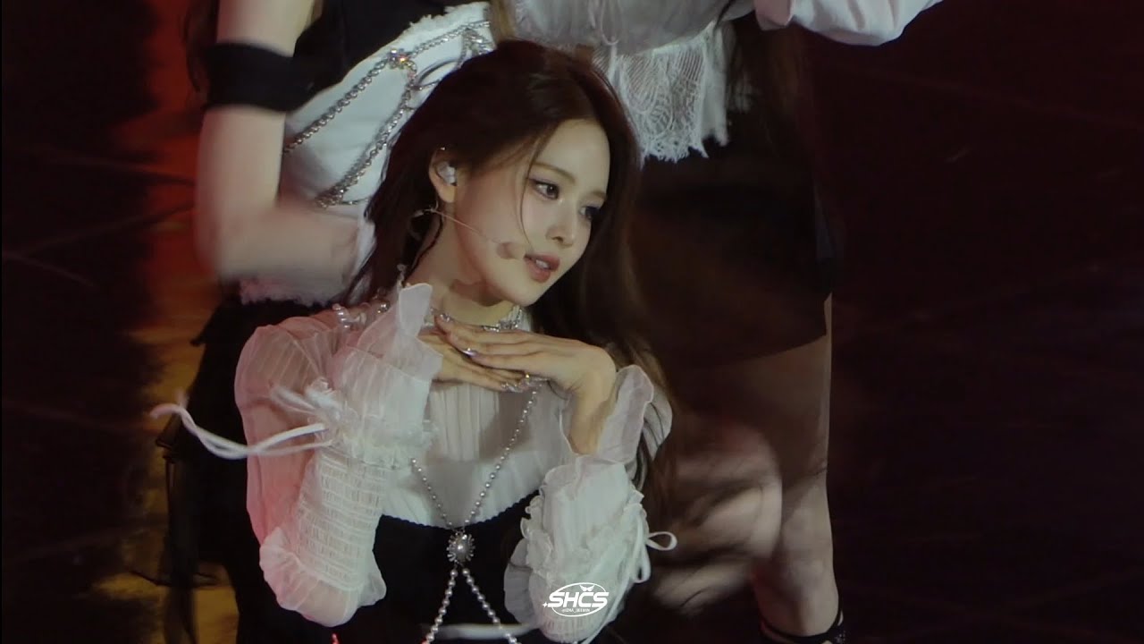 D AWARDS IZNA MAMMAMIA+SIGN BANGJEEMIN FANCAM