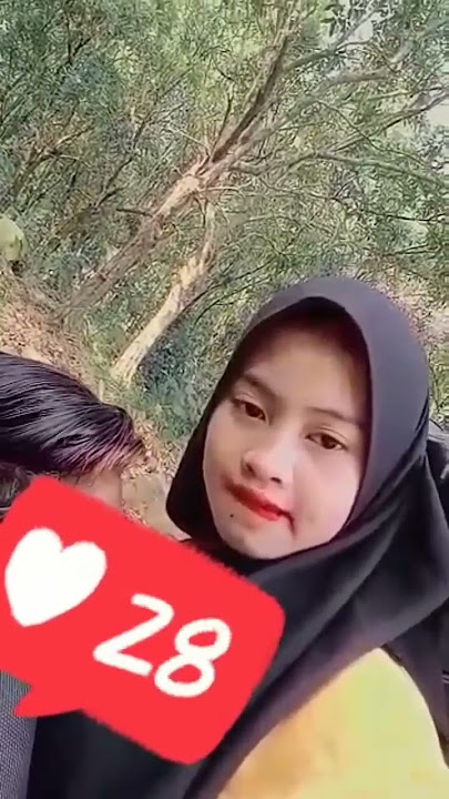 Tebak lagi ngapain tuh ??? #shorts #hijab #jilbab