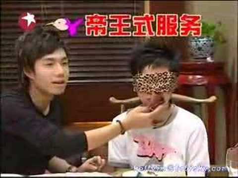 袁成杰给笔笔喂饭= = 周笔畅