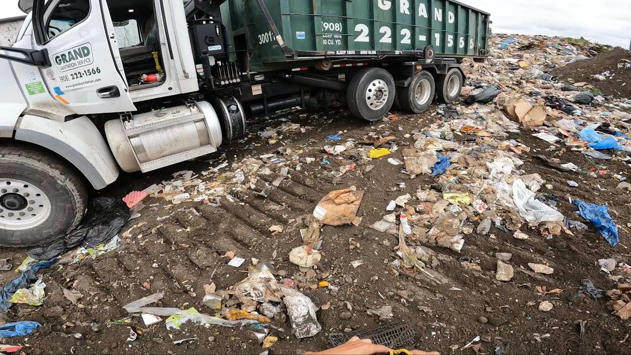 РАБОТА НА СВАЛКЕ, ОЧЕНЬ ГРЯЗНО