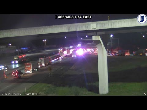Deadly crash shuts down I-465 on Indy's southeast side - YouTube