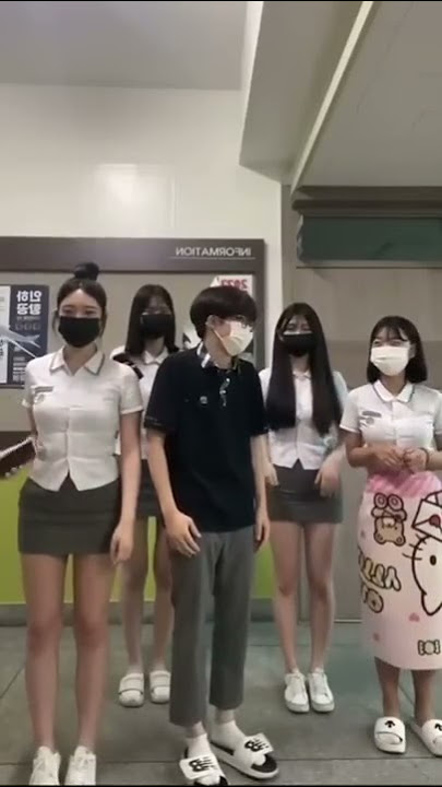 존잘녀들 사이에 찐따...부럽다...나도나도ㅠㅠㅠㅠ