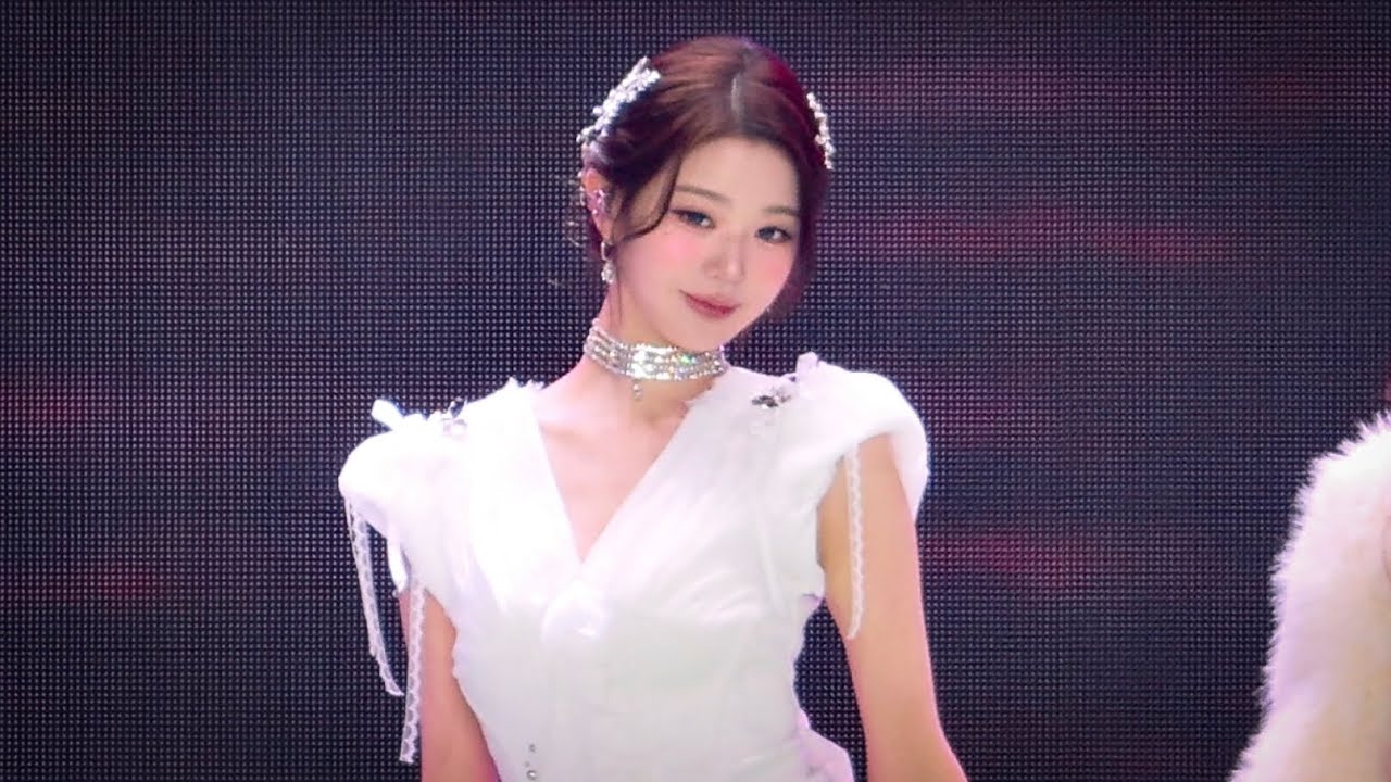 [4K] 251214 아이브 장원영 'ATTITUDE + XOXZ' 직캠 (IVE WONYOUNG FanCam)