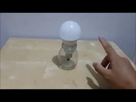 DIY  Emergency Light Gamit ang Sirang Bombilya