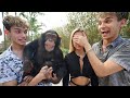 SURPRISING MY GIRLFRIEND WITH A MONKEY!