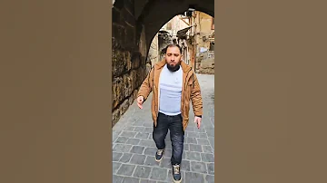 خسئت يا خميني من نفس المكان الفرق سنة واحدةرد المنشد الرائع معاذ البكري على إيراني مجد الخميني 