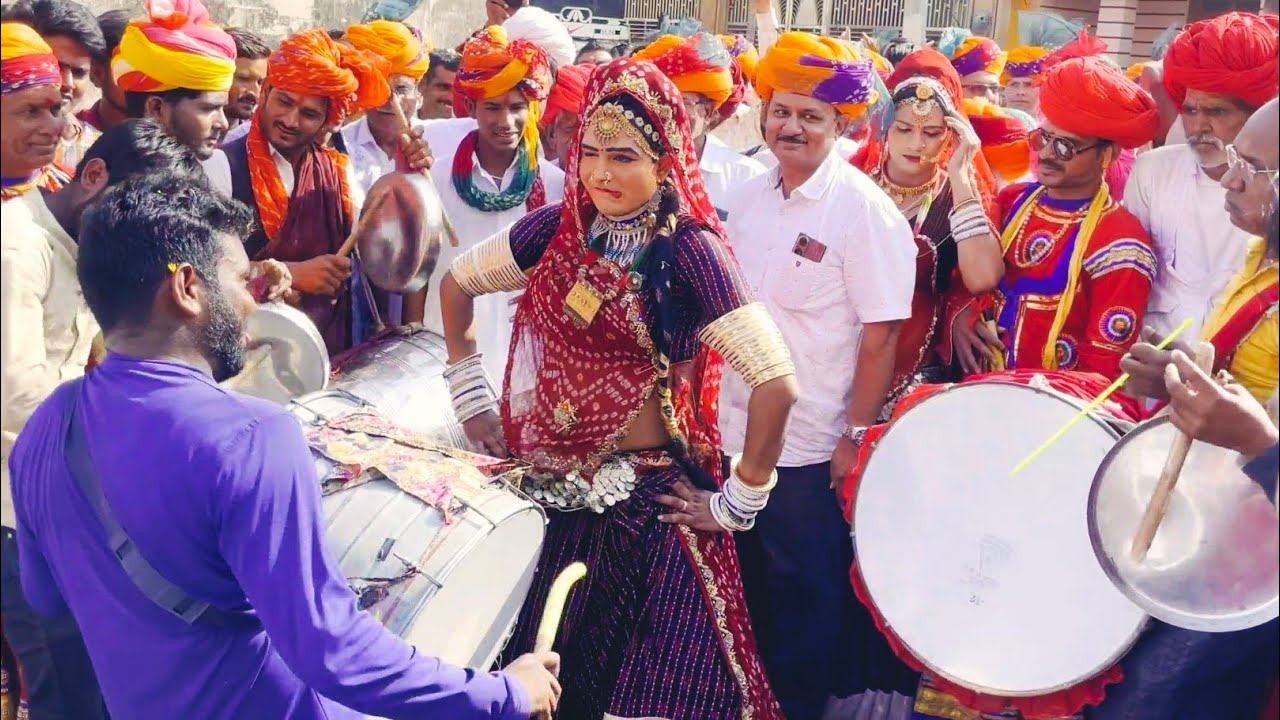              Superfast Rajasthani Dhol thali dance 