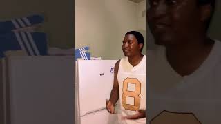 Uyibambe Intombi Isizopheka Inyama Kamakhelwane