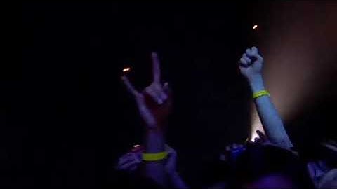 Avenged sevenfold-A Little Piece of Heaven [Live