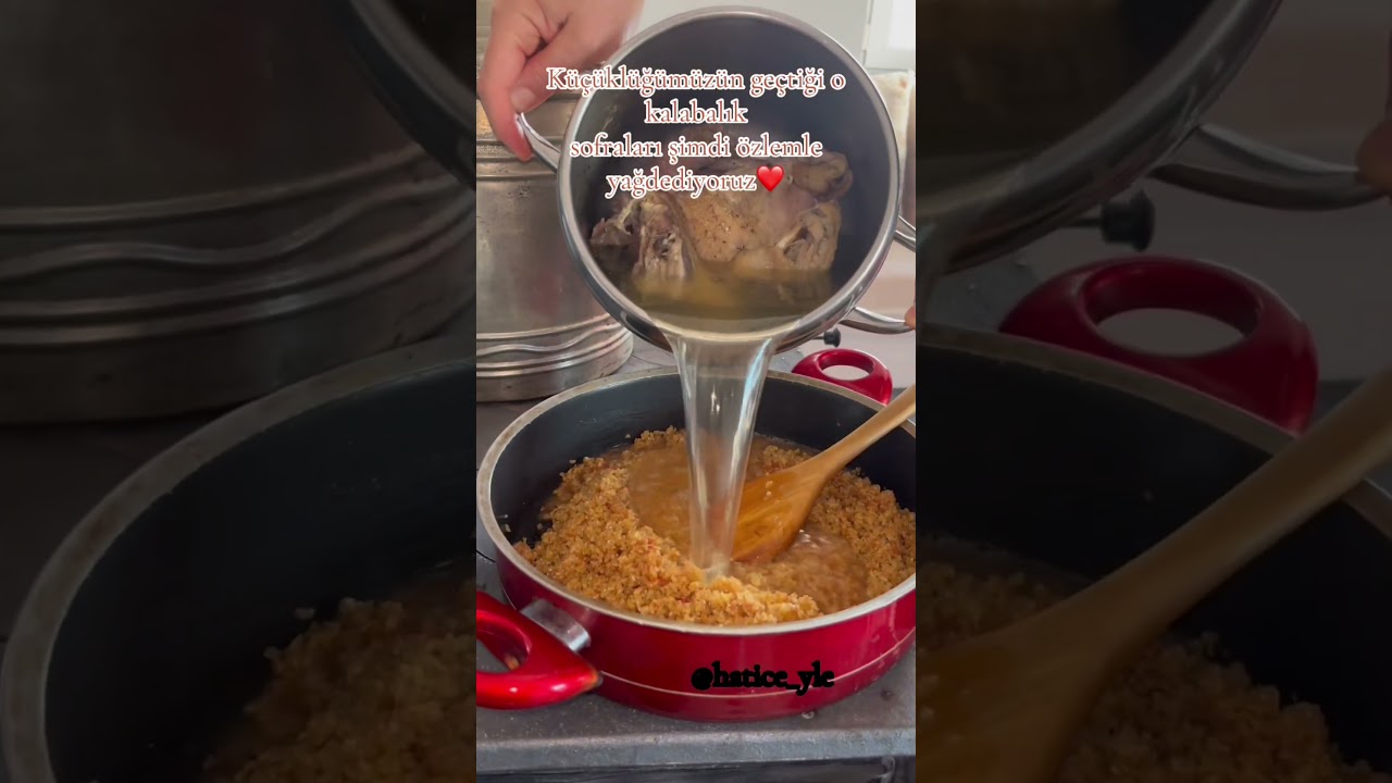 Bahçede  tavuklu bulgur pilavı ✨ #bulgurpilavı #tavuklupilav #yemektarifleri #pratiktarifler #yemek