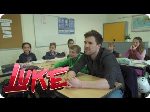 Entschuldigung per Autogrammkarte | Luke besucht sein altes Gymnasium | LUKE! Die Schule und ich