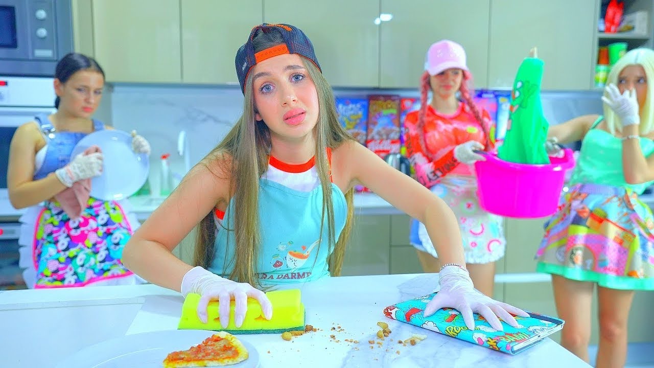 لقد تحولت ديانا وفتيات BUNNY من فتيات رائعات إلى فتيات بسيطات! إنهم مفلسون😱