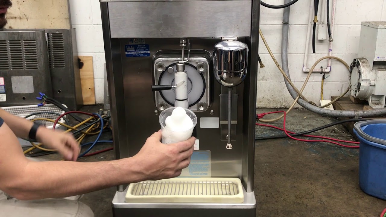 Taylor 340 Frozen Drink Machine Mix Test M1116946 - YouTube