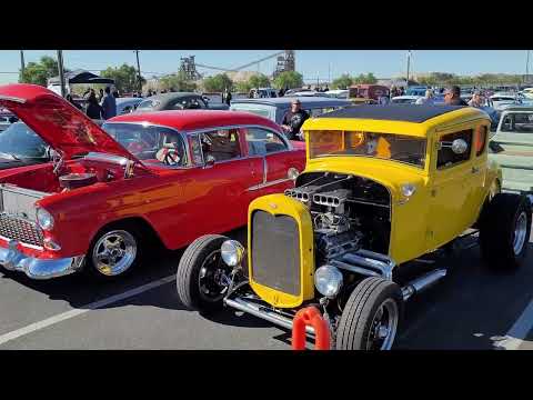 Irwindale California Classic Car Show Mooneyes New Years Bash 2022 hot rod drag racing classic cars