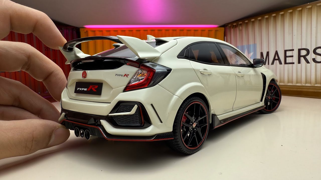 Ultra Realistic Honda Civic Type R 1:18 Miniature Car Model - YouTube
