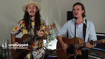 Acoustic Duo | Angus & Taylor - Shake it (Metro Station)