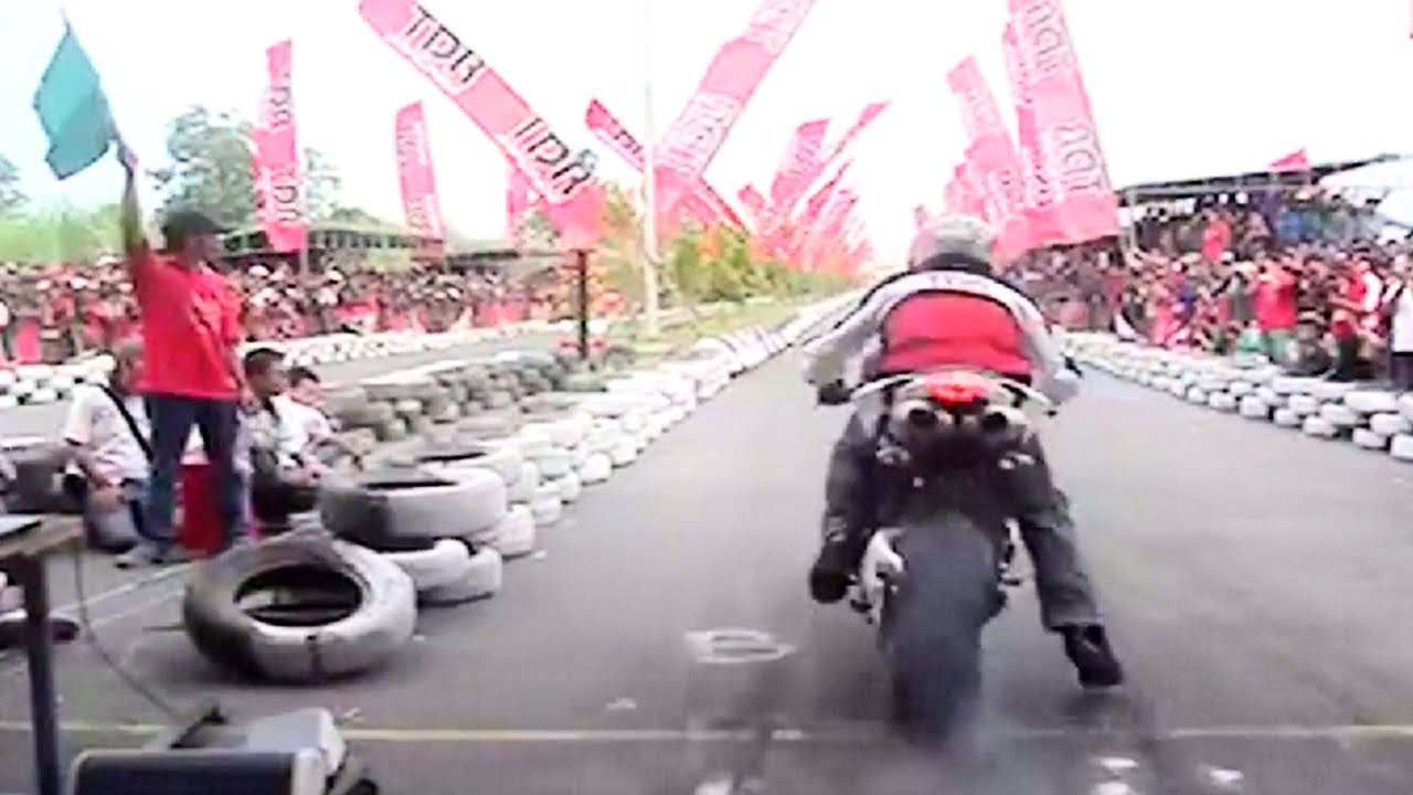 SCOOTER Killed DUCATI On A Drag Racing YouTube