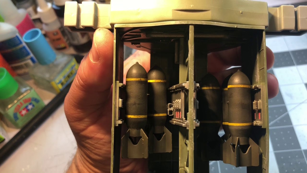 HK Models B17 Part 4: Completed Interior...Almost