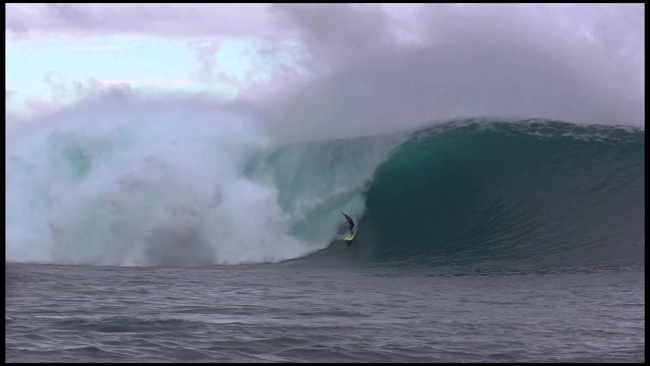 Dave Wassel at Cloudbreak 3 Ride of the Year Entry Billabong XXL