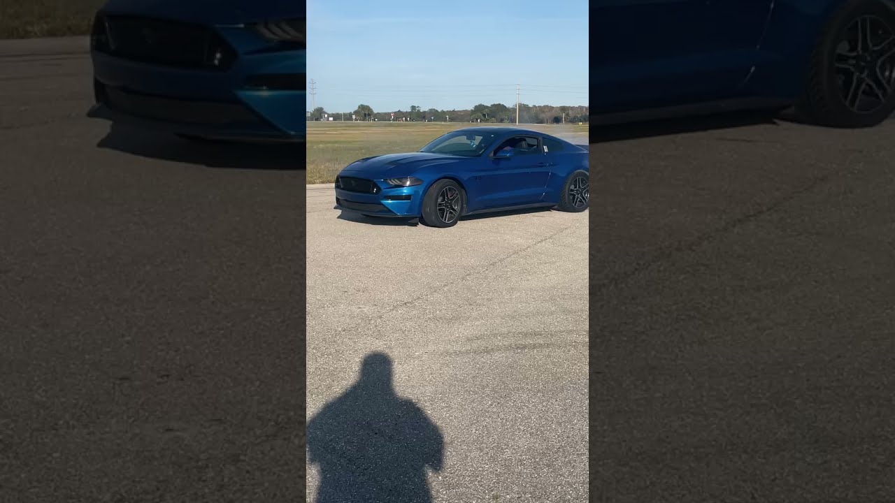 MUSTANG GT SENDS IT Shorts