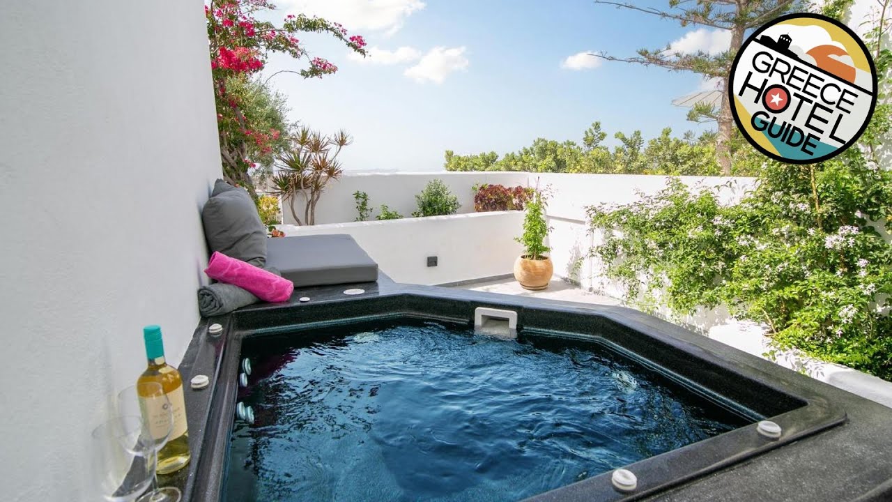 Sensia Luxury Studio with Hot tub | Santorini, Greece | Hotel Review 🏩