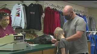 T-shirt shop in Poland closing after 45 years in business