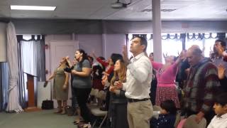 Zion Assembly. Alaba a Dios. Pastor Miguel