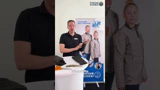 Turvahiha Eli Viiltosuojahiha. Se On Tehty Suojaamaan Lievän Väkivallan Aiheuttamilta Seurauksilta.