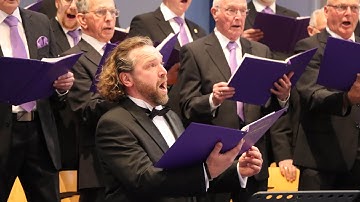 Where no one stands alone, live by Tenor Florian Poepjes